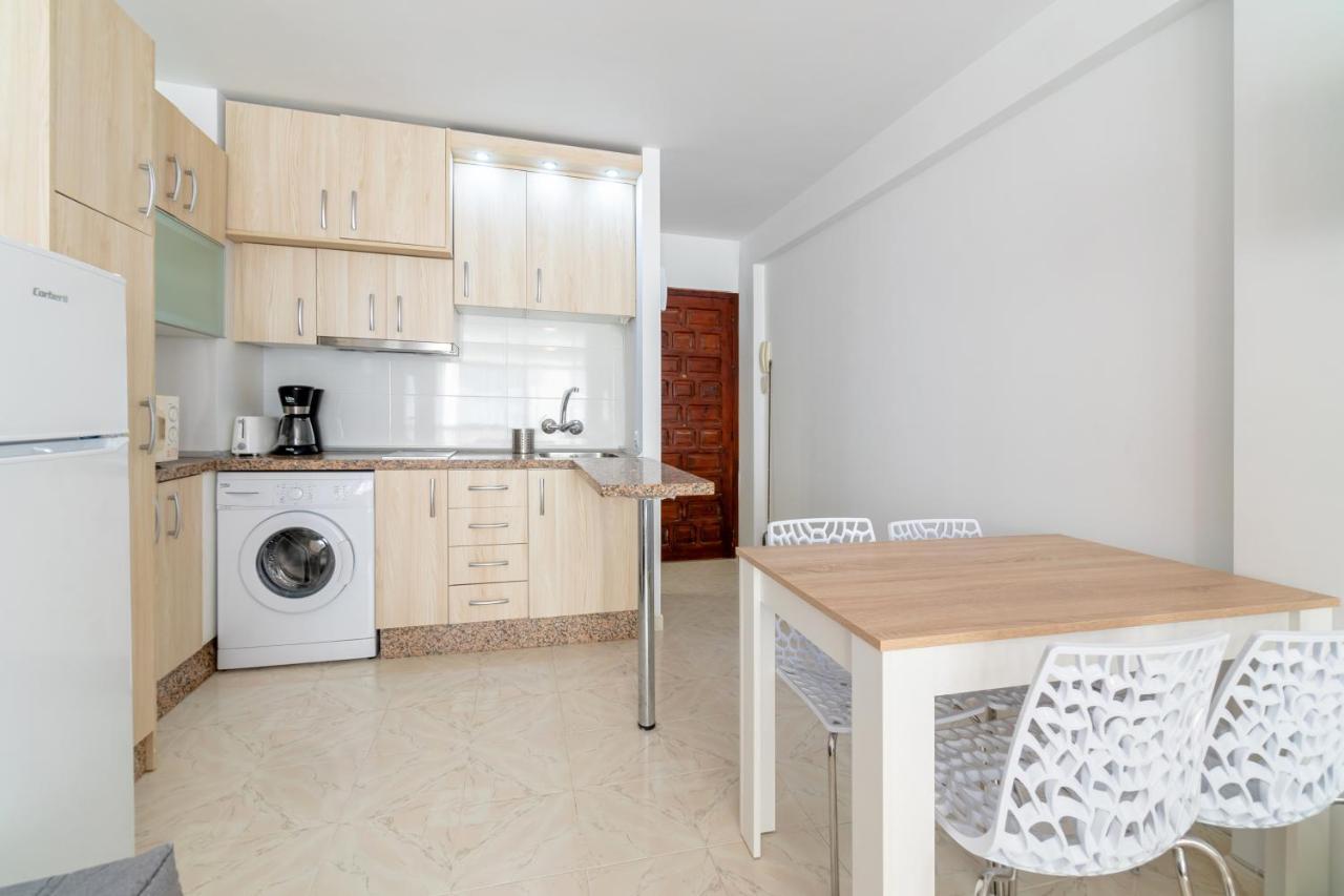 Lorna Apartment Фуeнхирола Екстериор снимка