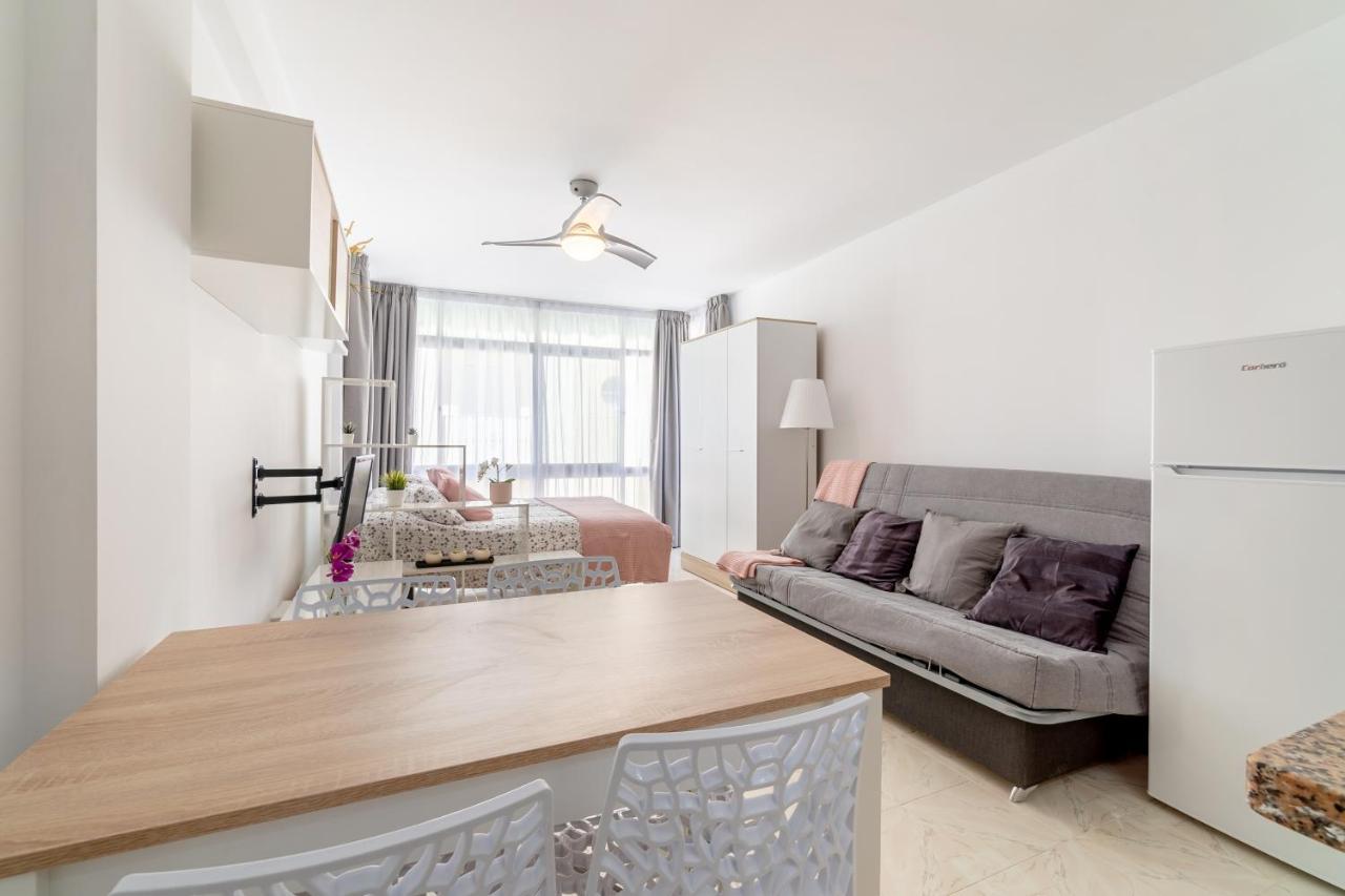 Lorna Apartment Фуeнхирола Екстериор снимка