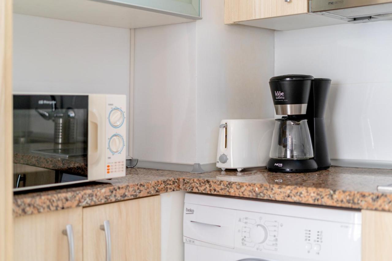 Lorna Apartment Фуeнхирола Екстериор снимка